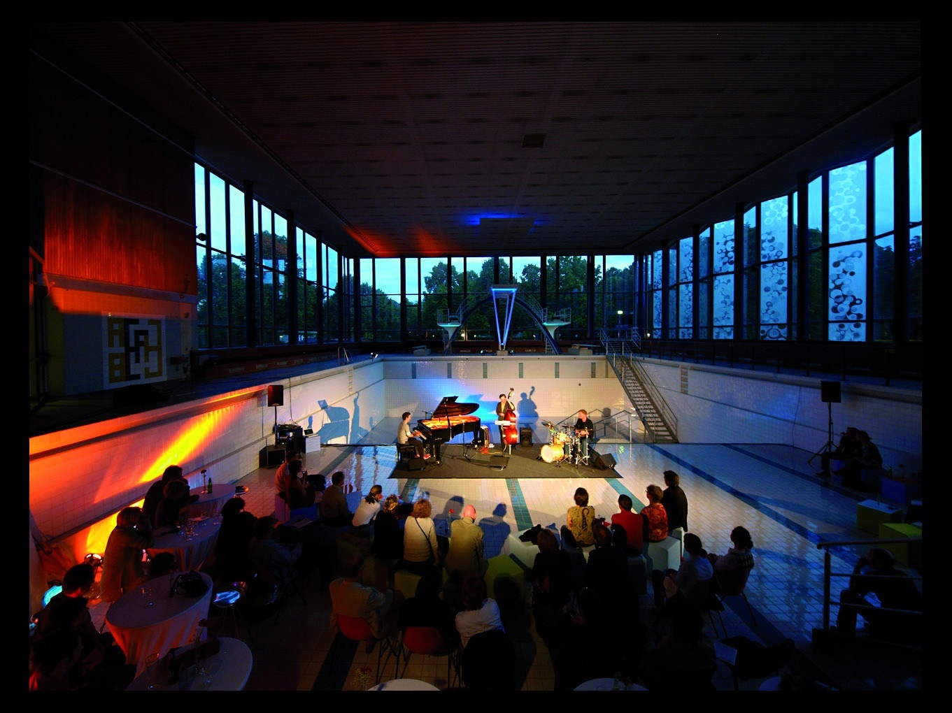 Konzert im Hallenbad